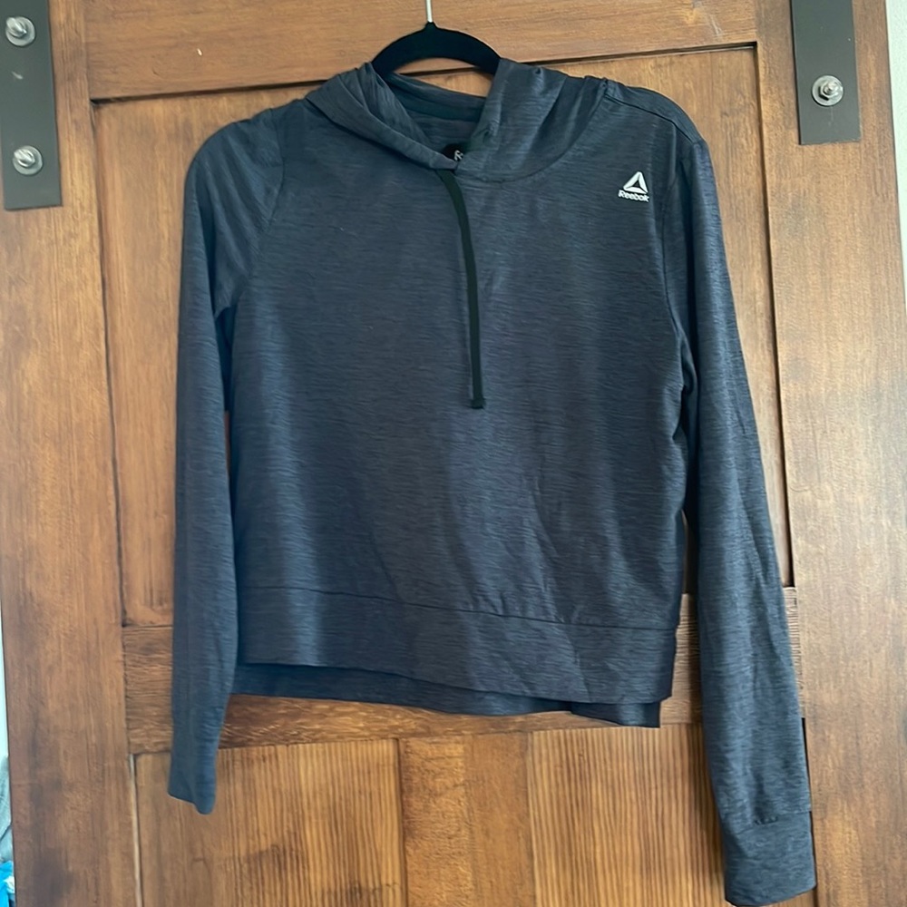 NWOT Reebok hoodie grey sm